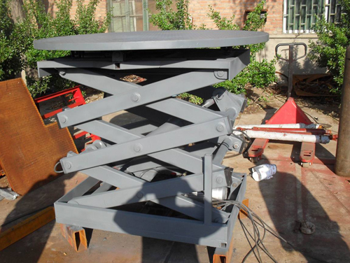 簡易升降舞臺(tái)